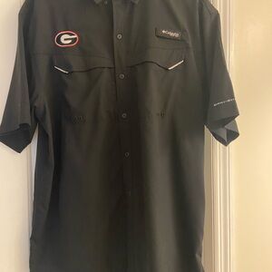 Columbia Men's Black Button Down Shirt